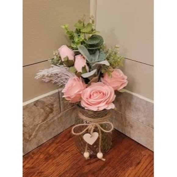 New Faux Flowers with Vase,Artificial Silk Roses in Vase, Fake Plant Eucalyptus - Picture 1 of 2